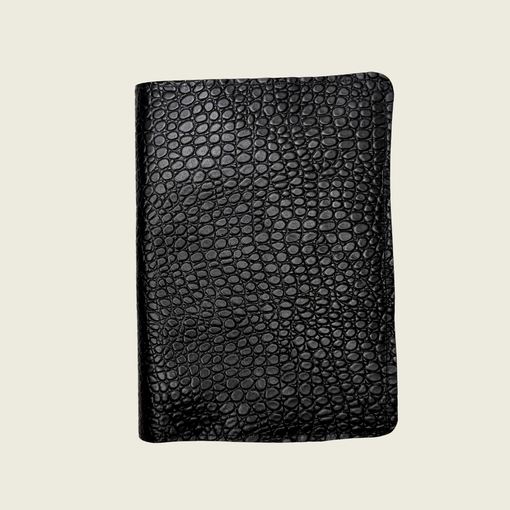 A6 insert 4 soft black classic leather with a delicate embossed texture