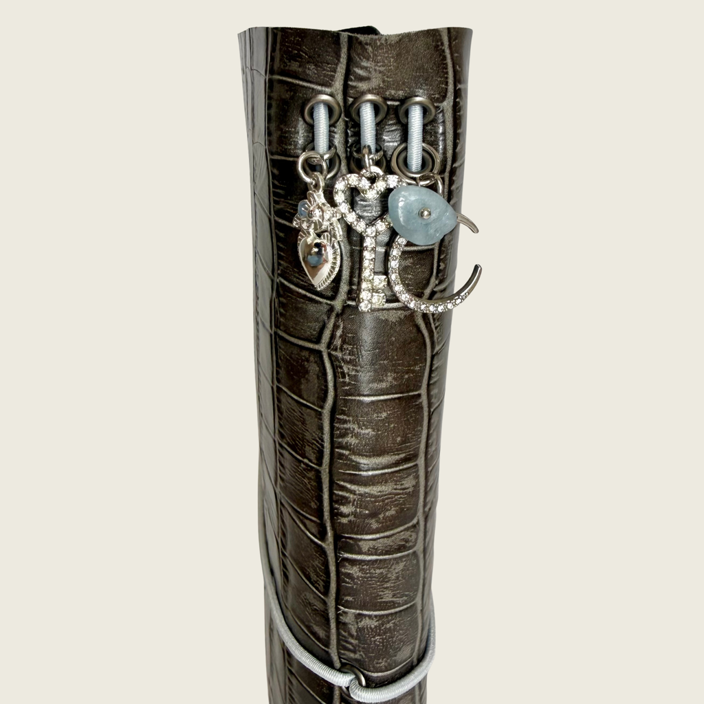 Lava Smoke A5 grey embossed undertone, classy and original